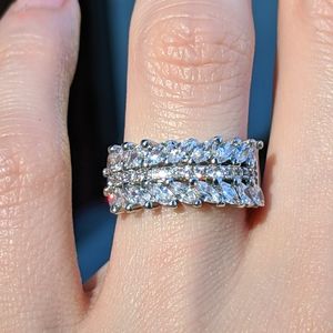 🆕S925-White Sapphire Ring Sz 6